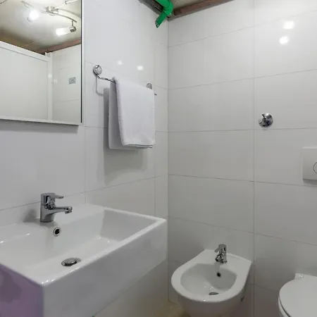 Beautiful In With Kitchen Hotel 4*